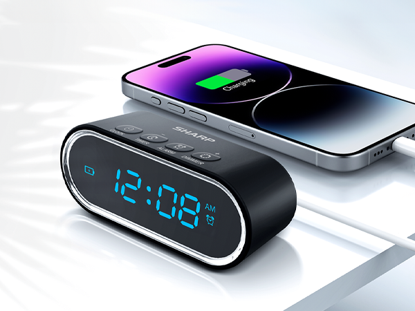 Features a built-in USB-C port for quick emergency charging of smartphones or small accessories.