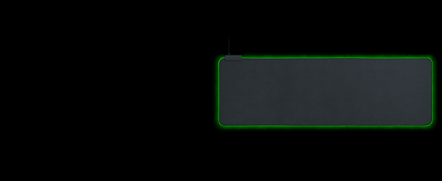 Goliathus Extended Chroma RGB soft mouse mat