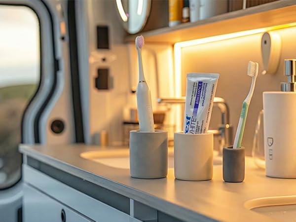 Sturdy Cute Functional Holds (toothbrush) Perfectly Securely?