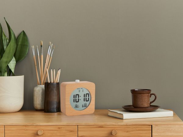 digital alarm clock