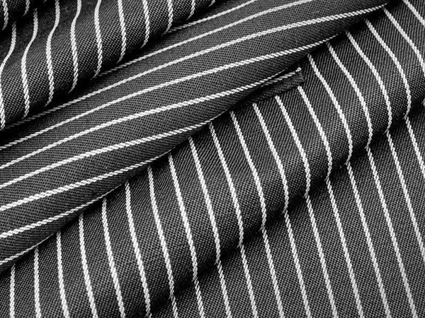 strips apron features2 1-600x450