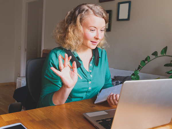 Panasonic_WN10_Hands-free_Calling_mobile