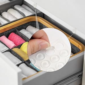 Use detail of rubber bumpers