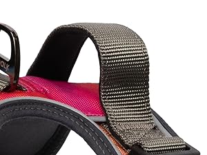 Extra Control Comfortable Grip, our Harness has a built-in handle.