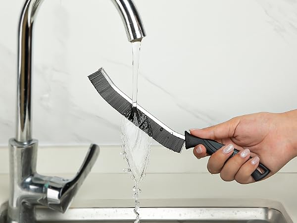 EASY TO CLEAN