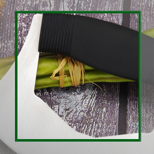KEISSCO mezzaluna knife with soft grip