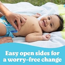 Made with refastenable sides, Huggies Little Swimmers swim diapers are able to be quickly changed