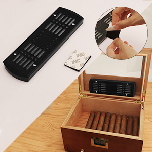 Cigar humidifiers