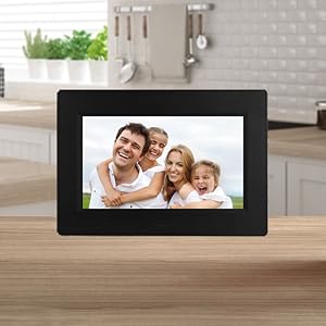 clock with digital picture frame function