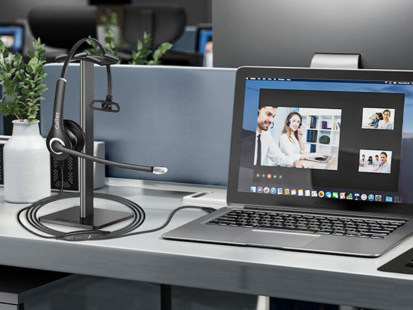 Callez Wired 3.5mm/Type-C Headset with Mic for Work