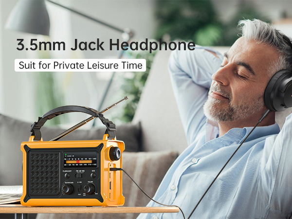 radio with headphone
