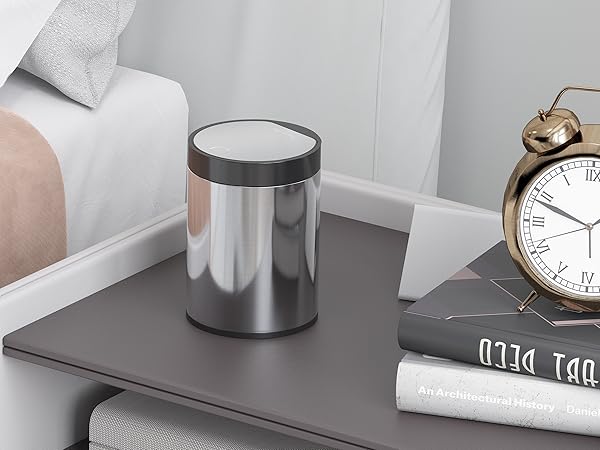 Trash Can with Lid
