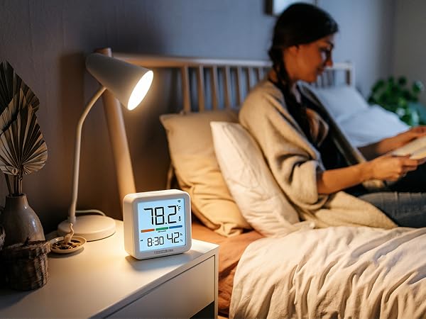 digital hygrometer