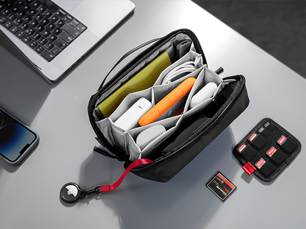 Tech Pouch