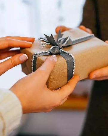 https://m.media-amazon.com/images/S/aplus-media-library-service-media/2e3a33fe-8e58-4ab8-ac75-c093cf561761.__CR233,0,533,667_PT0_SX362_V1___.jpeg
