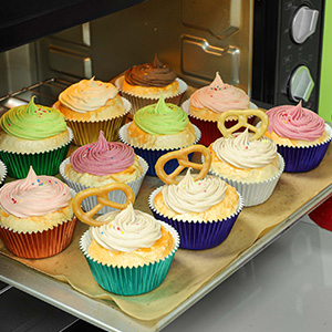 baking your cupcakes and muffins