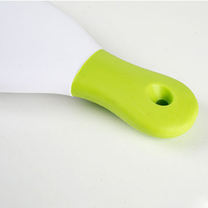 The ergonomic nonslip handles provide you with the most comfort grip strength