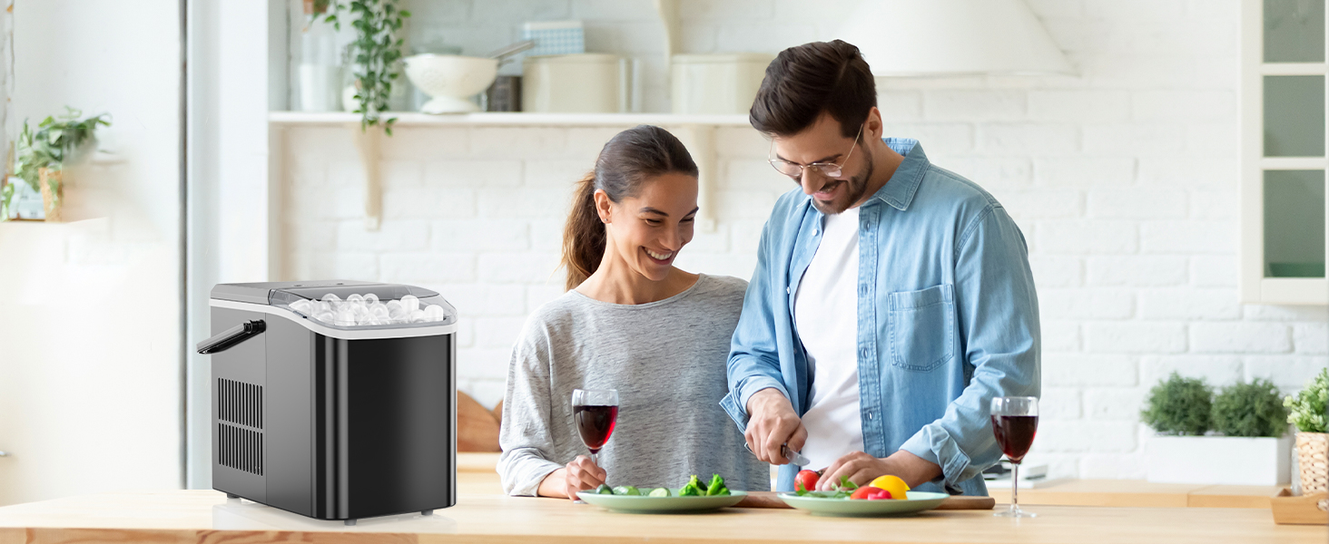 Countertop Ice Maker, Portable Ice Machine Self-Cleaning