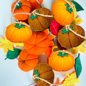 Felt Pumpkin Garland 11