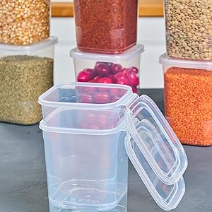 Stackable food storage containers