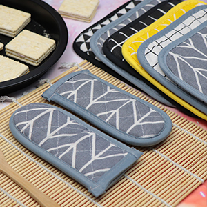 Oven Mitts and Pot Holders sets