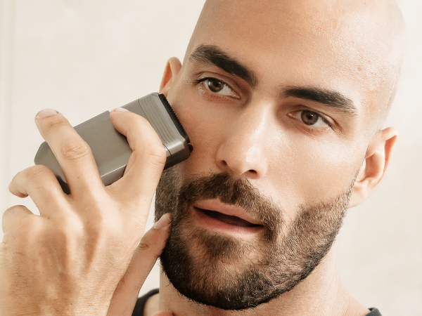 HEAD SHAVER