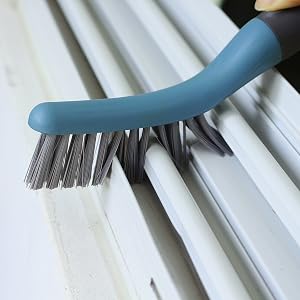 cleaning brush
