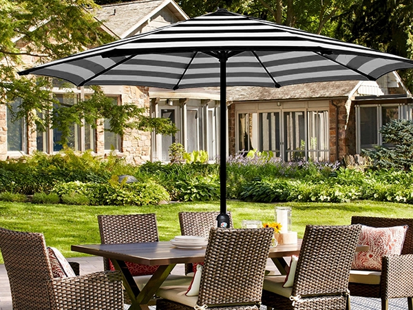 PATIO UMBRELLA