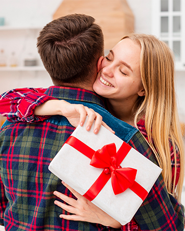 https://m.media-amazon.com/images/S/aplus-media-library-service-media/8fee8835-56f0-44ff-9b32-1f22a34480e8.__CR0,0,362,453_PT0_SX362_V1___.jpg