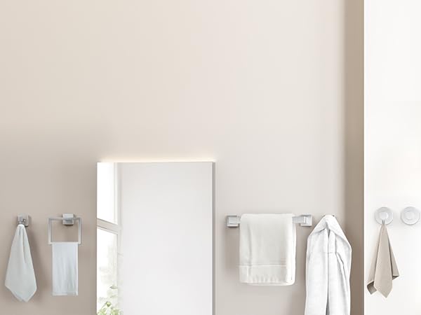 Towel bar set