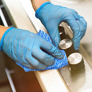 handi wipes