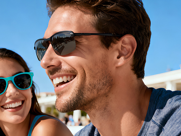 Polarized Photochromic Sunglasses_Leisure3