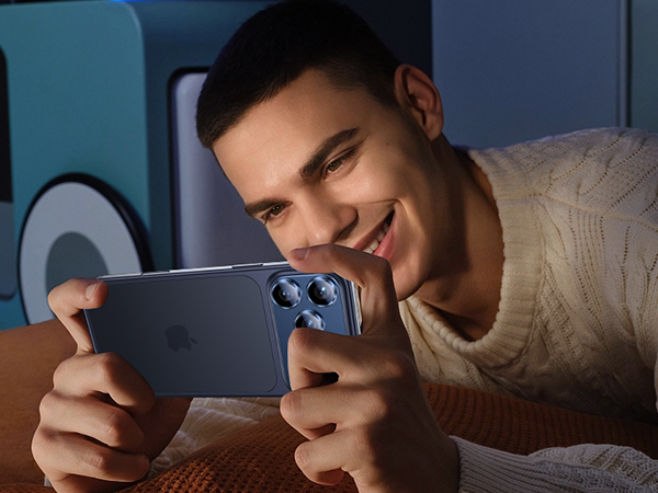 iPhone 17 pro max camera lens protector
