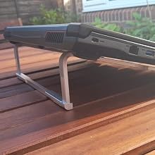 Portable laptop stand