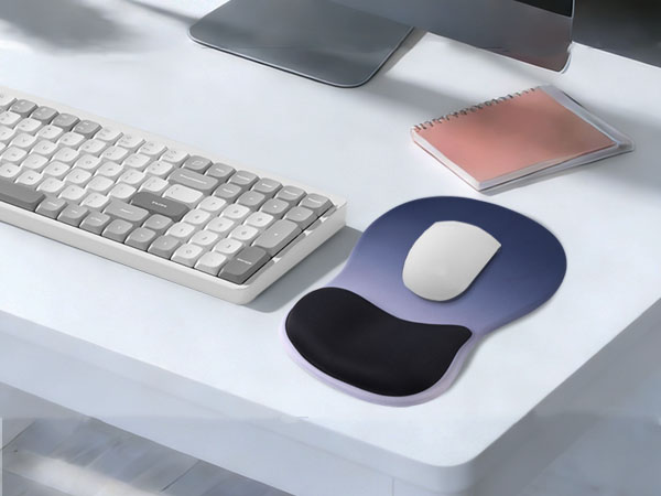 Mouse Pad with Wrist Rest Support