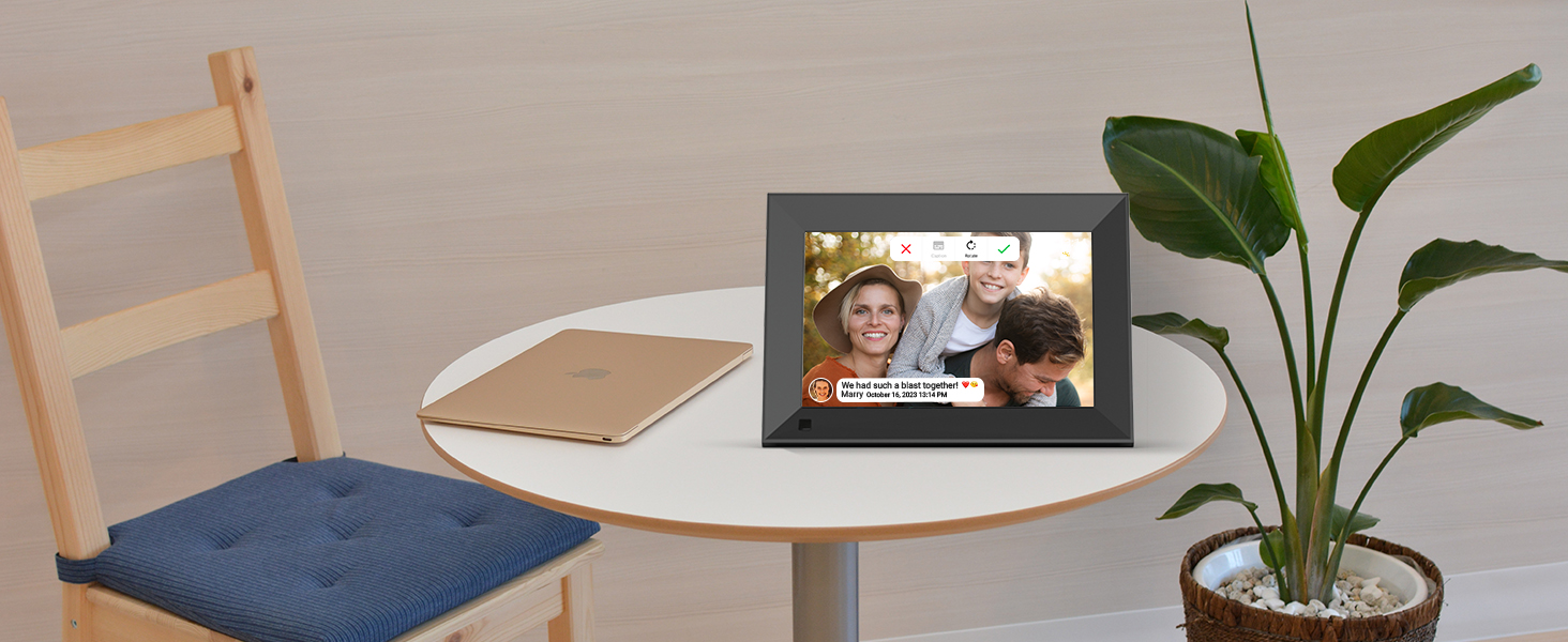 digital picture frame