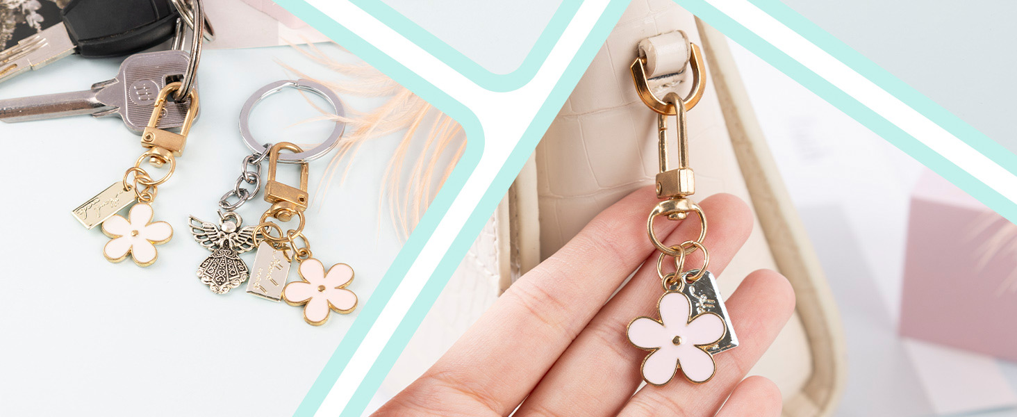 Enamel Daisy Car Keychain