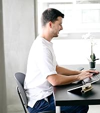https://m.media-amazon.com/images/S/aplus-media-library-service-media/70dce142-bb92-4b99-b00d-7af9a2ad146d.__CR924,0,2681,3016_PT0_SX200_V1___.jpg