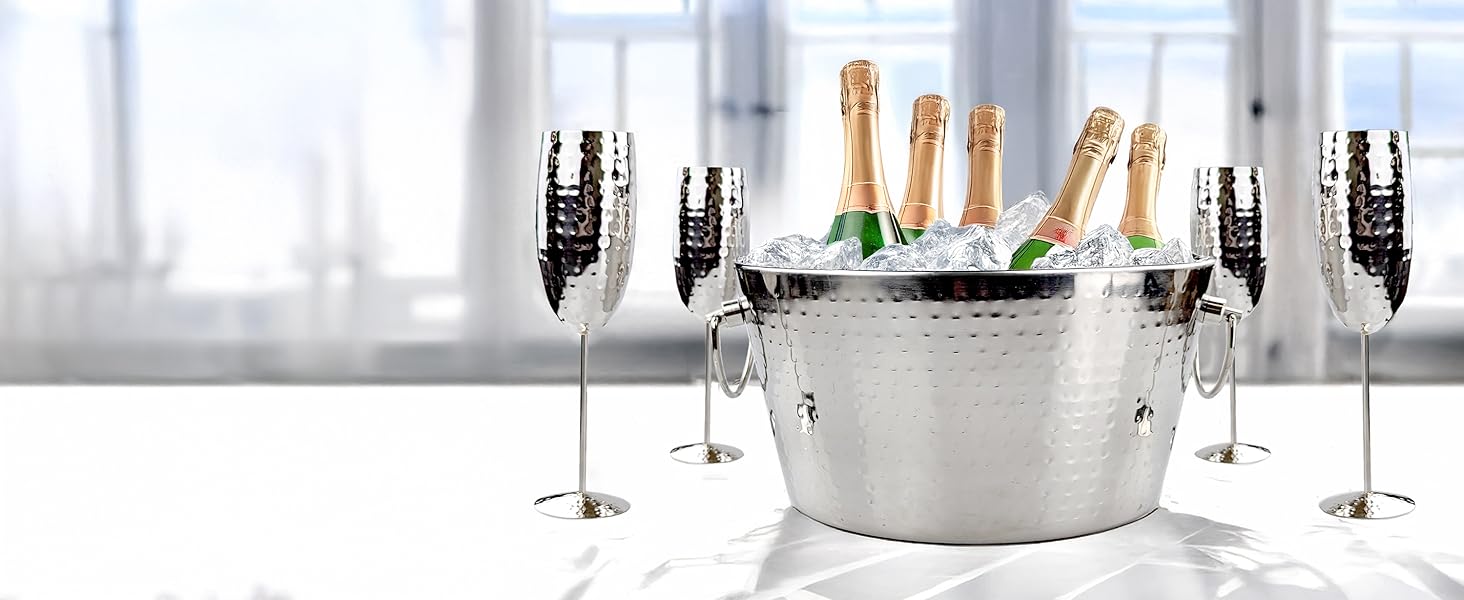 BREKX Champagne ice bucket with shatterproof flute glasses, set of 4.
