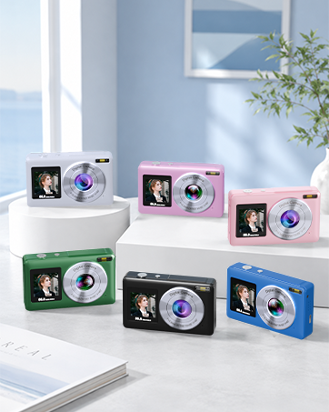 dual screen digital camera