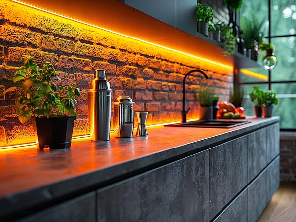 The application of UVTaoYuan lamp belt in family bar