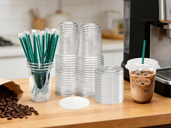 disposable cups with lids and straws