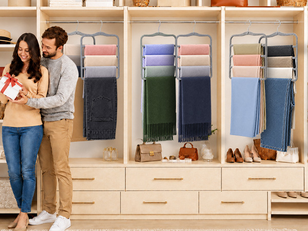 Premium velvet coated no snag clothes hangers gentle on delicate fabrics