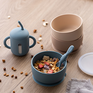 samigo straw cup next to bowls and spoons