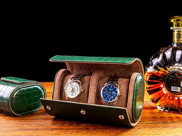 traveling 3 watch case