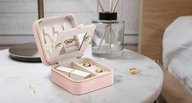 jewelry case