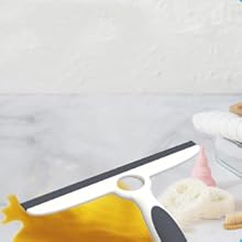 Multifunctional silicone squeegee that can clean countertop