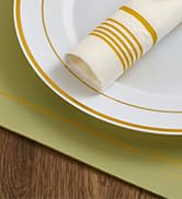 3-ply paper napkin