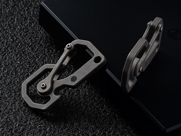 edc multi function carabiner