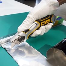 Cutting aluminum sheet